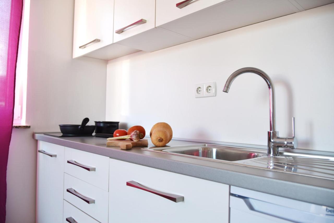 Rab Apartments Aurora ラブ エクステリア 写真