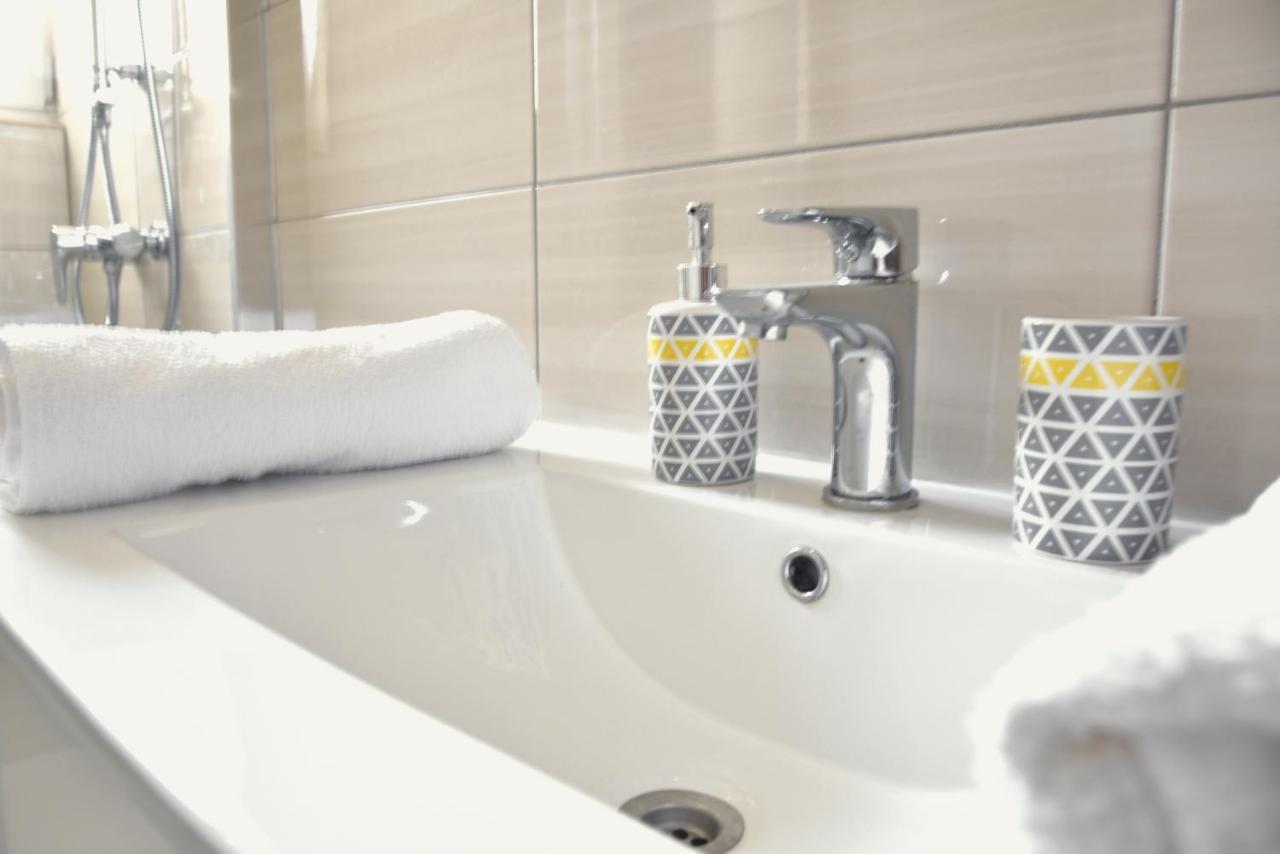 Rab Apartments Aurora ラブ エクステリア 写真
