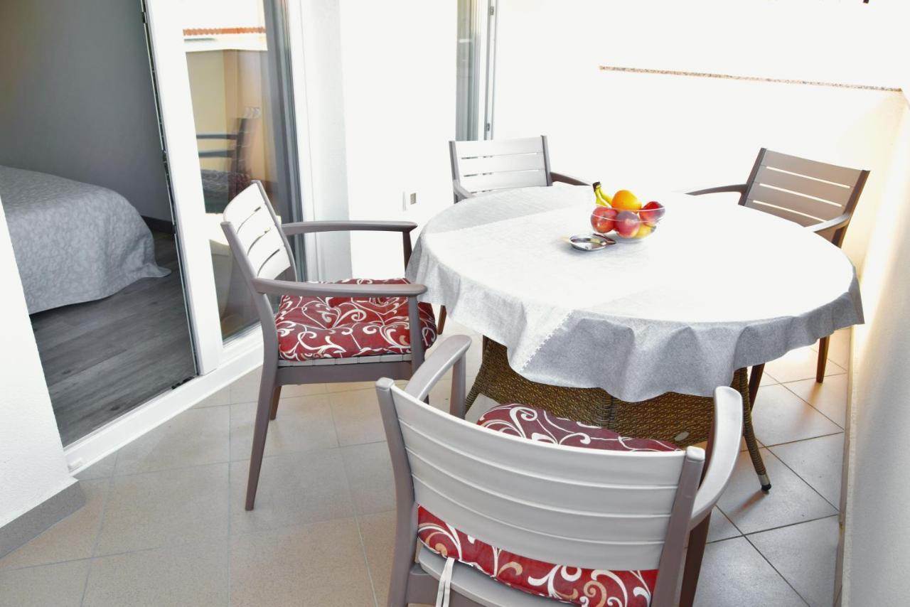 Rab Apartments Aurora ラブ エクステリア 写真